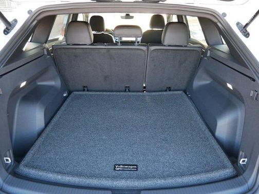 2025 Volkswagen Atlas Cross Sport 2.0T SE