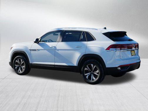 2025 Volkswagen Atlas Cross Sport 2.0T SE