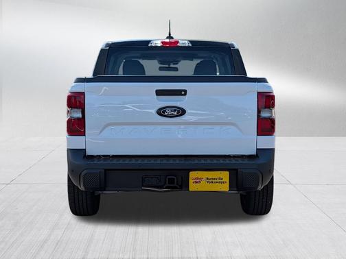 Oxford White 2025 Ford Maverick XLT