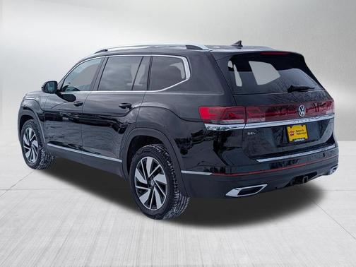 deep black pearl 2026 Volkswagen Atlas 2.0T SEL
