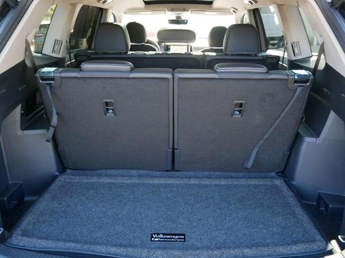 deep black pearl 2026 Volkswagen Atlas 2.0T SEL