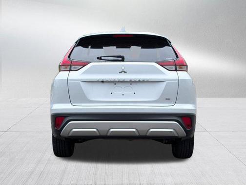 White Diamond 2025 Mitsubishi Eclipse Cross SE