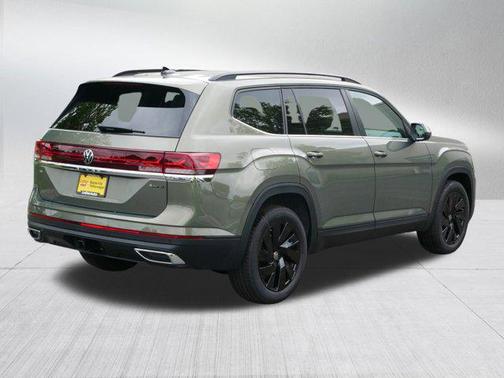 2025 Volkswagen Atlas 2.0T SE w/Technology 4MOTION