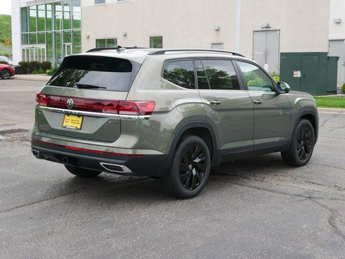 2025 Volkswagen Atlas 2.0T SE w/Technology 4MOTION