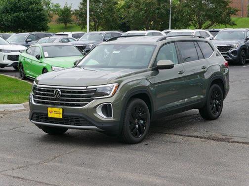 2025 Volkswagen Atlas 2.0T SE w/Technology 4MOTION