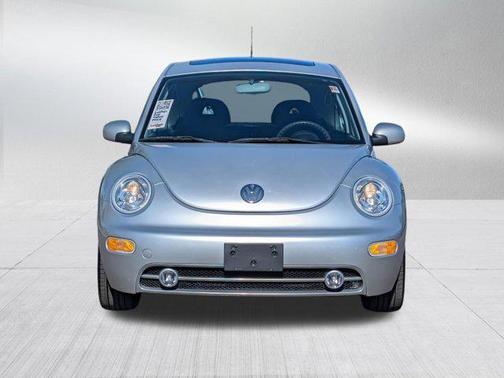 Silver Metallic 2001 Volkswagen New Beetle GLS