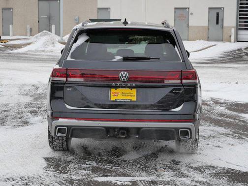 2024 Volkswagen Atlas 2.0T SE w/Technology 4MOTION
