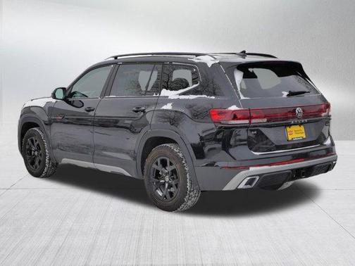 2024 Volkswagen Atlas 2.0T SE w/Technology 4MOTION