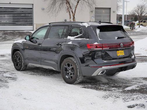 2024 Volkswagen Atlas 2.0T SE w/Technology 4MOTION
