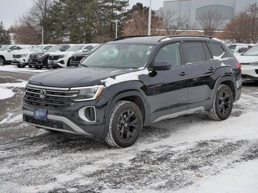 2024 Volkswagen Atlas 2.0T SE w/Technology 4MOTION