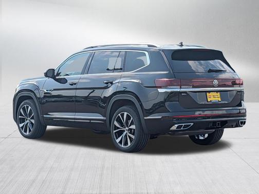 Deep Black Pearl 2026 Volkswagen Atlas 2.0T SEL Premium R-Line 4MOTION