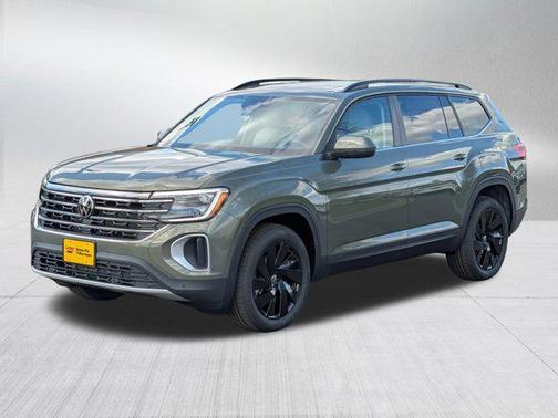 Avocado Green Pearl 2026 Volkswagen Atlas 2.0T SE w/Technology 4MOTION
