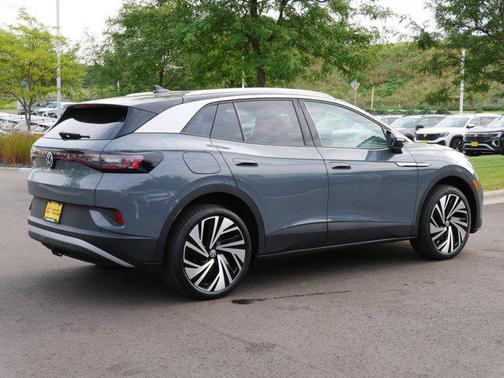 2025 Volkswagen ID.4 Pro S Plus