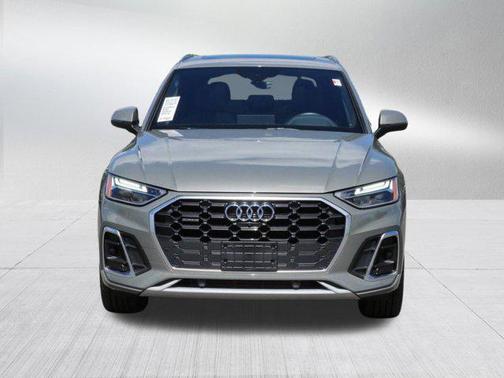 Chronos Gray Metallic 2023 Audi Q5 45 S line Premium Plus