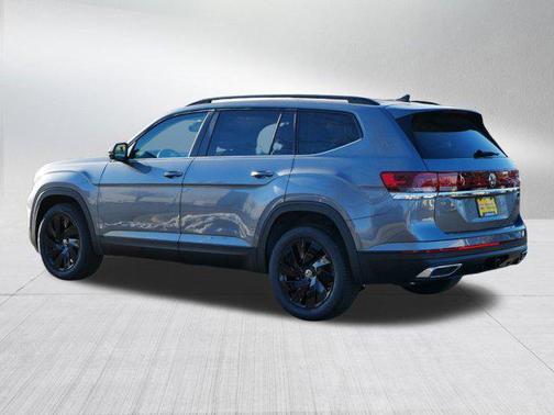 2025 Volkswagen Atlas 2.0T SE w/Technology 4MOTION