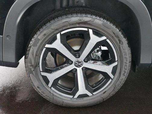 2025 Volkswagen Tiguan 2.0T SE 4MOTION