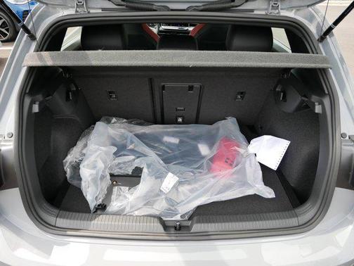 2025 Volkswagen Golf GTI 2.0T SE DSG