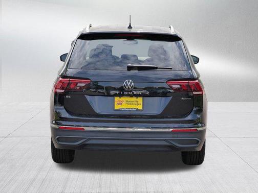 2024 Volkswagen Tiguan 2.0T SE 4MOTION