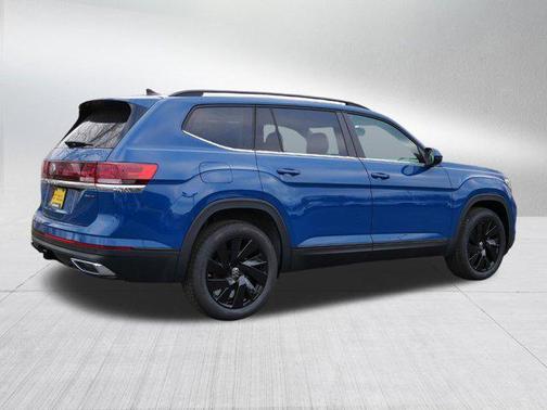 2025 Volkswagen Atlas 2.0T SE w/Technology 4MOTION