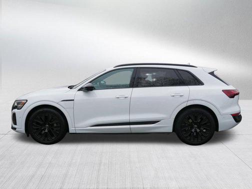 2024 Audi Q8 e-tron Prestige