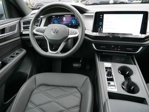 2026 Volkswagen Atlas 2.0T SEL Premium R-Line 4MOTION