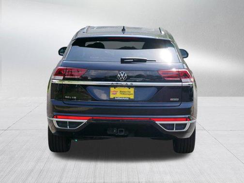 2022 Volkswagen Atlas Cross Sport 3.6L V6 SEL Premium R-Line