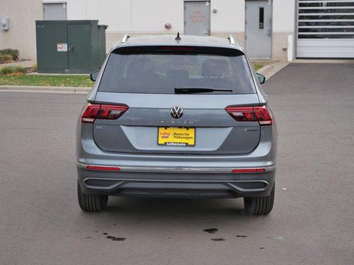 2024 Volkswagen Tiguan 2.0T SE 4MOTION