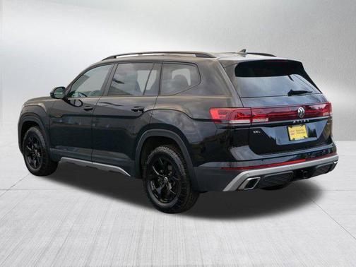 2024 Volkswagen Atlas 2.0T SEL