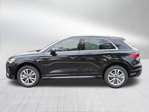 2023 Audi Q3 Premium 45 TFSI S line quattro Tiptronic