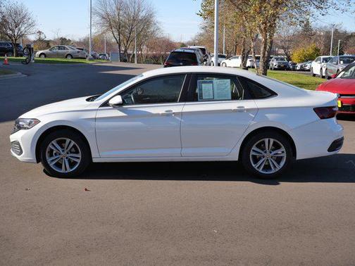 2023 Volkswagen Jetta 1.5T SE