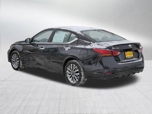 2025 Nissan Altima SV AWD