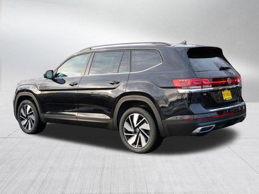 2026 Volkswagen Atlas 2.0T SE w/Technology 4MOTION