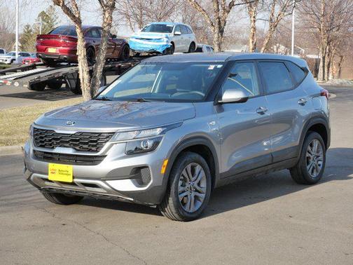 Steel Gray 2021 Kia Seltos LX