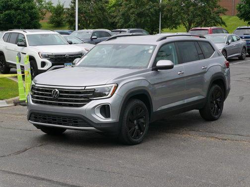 2024 Volkswagen Atlas 2.0T SE w/Technology 4MOTION