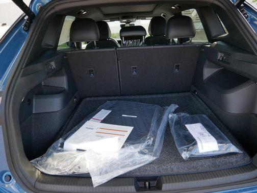 2025 Volkswagen Tiguan 2.0T SE R-Line Black 4MOTION