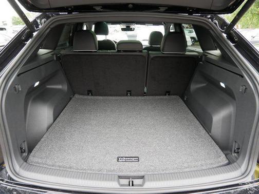2025 Volkswagen Atlas Cross Sport 2.0T SEL Premium
