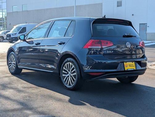 2016 Volkswagen e-Golf SE