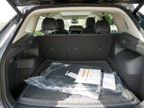 2025 Volkswagen Tiguan 2.0T SE 4MOTION