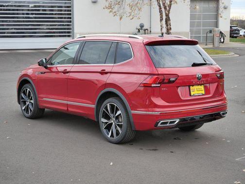 2024 Volkswagen Tiguan 2.0T SEL R-Line 4MOTION