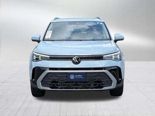 Monument Gray 2025 Volkswagen Taos 1.5T SE