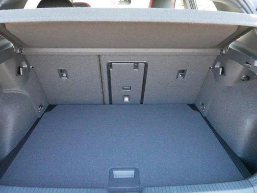 2025 Volkswagen Golf GTI 2.0T SE DSG