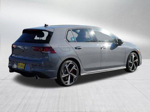 2025 Volkswagen Golf GTI 2.0T SE DSG