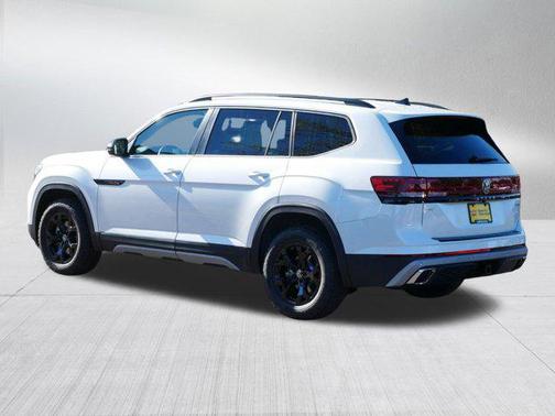 2026 Volkswagen Atlas Peak Edition
