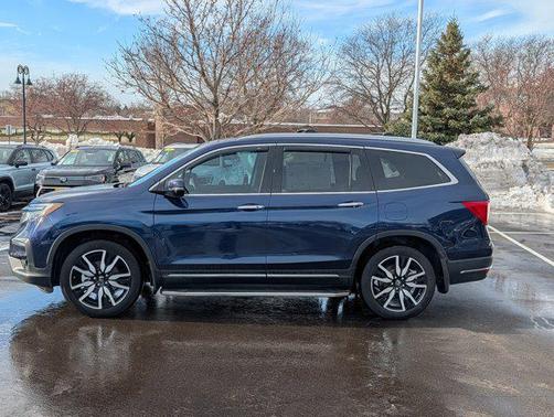 2022 Honda Pilot AWD Elite