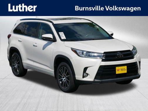 2017 Toyota Highlander SE