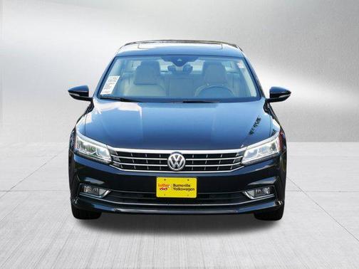 2018 Volkswagen Passat 2.0T SEL Premium