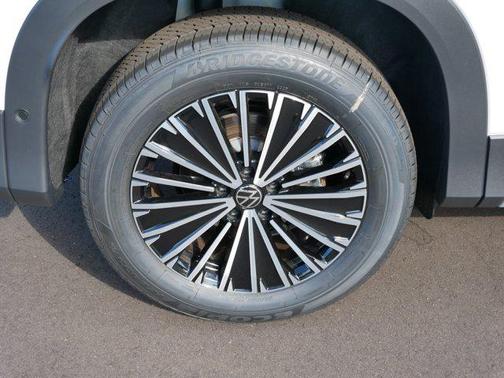 2025 Volkswagen Tiguan 2.0T S 4MOTION