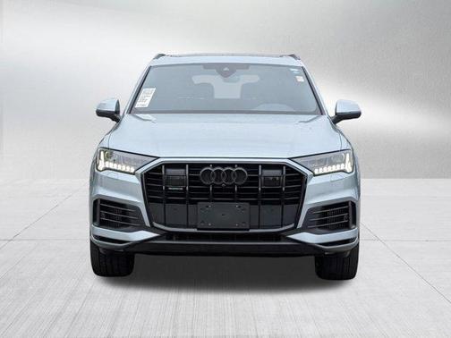 Satellite Silver Metallic 2023 Audi Q7 55 Premium Plus