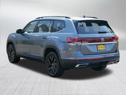 2025 Volkswagen Atlas 2.0T SE w/Technology 4MOTION
