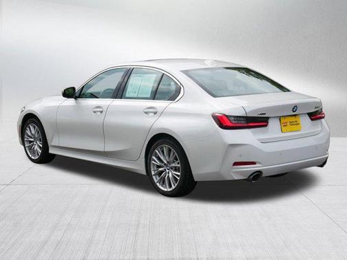 2024 BMW 330 i xDrive